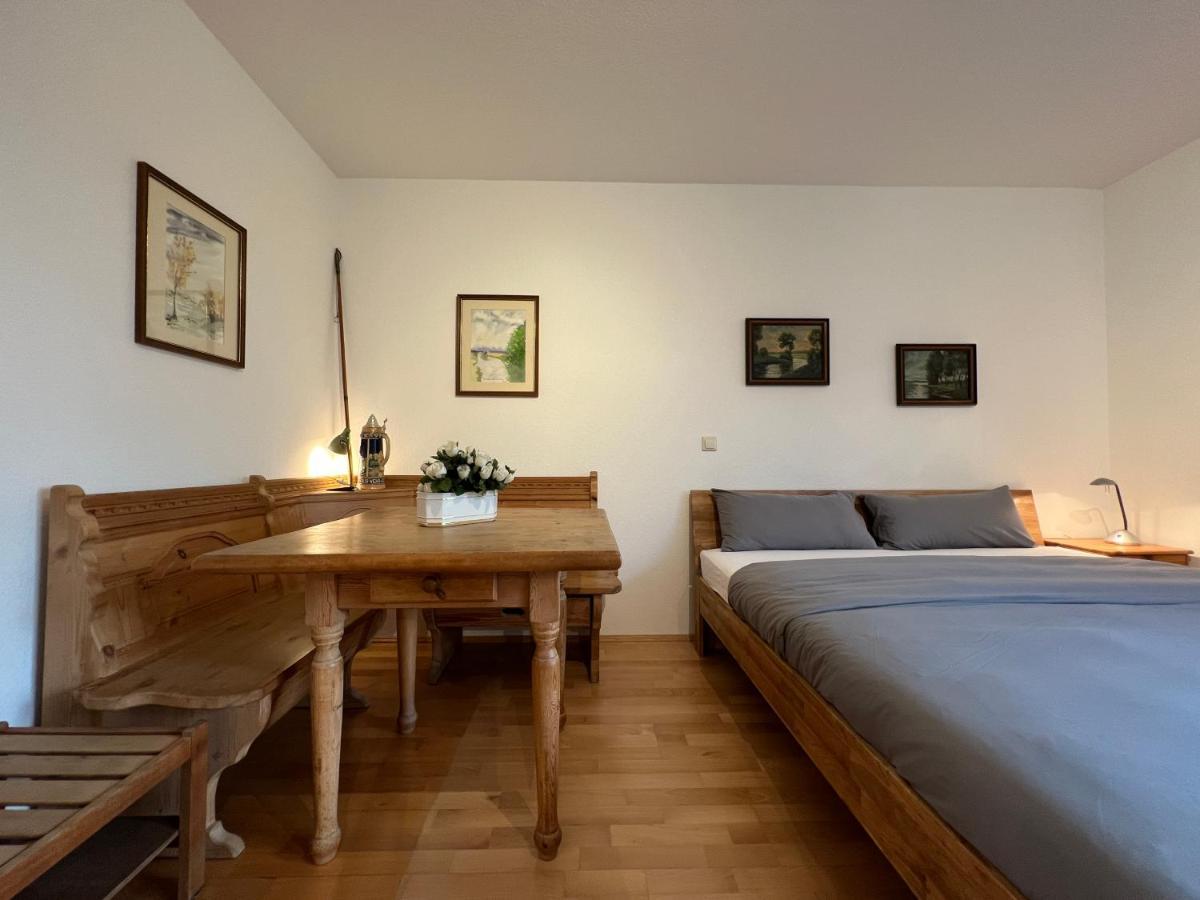 Maisonette Penthouse Fuer 8 Personen By Rabe - Free Netflix & Kostenloser Parkplatz & Grosse Terrasse Karlsruhe Ngoại thất bức ảnh