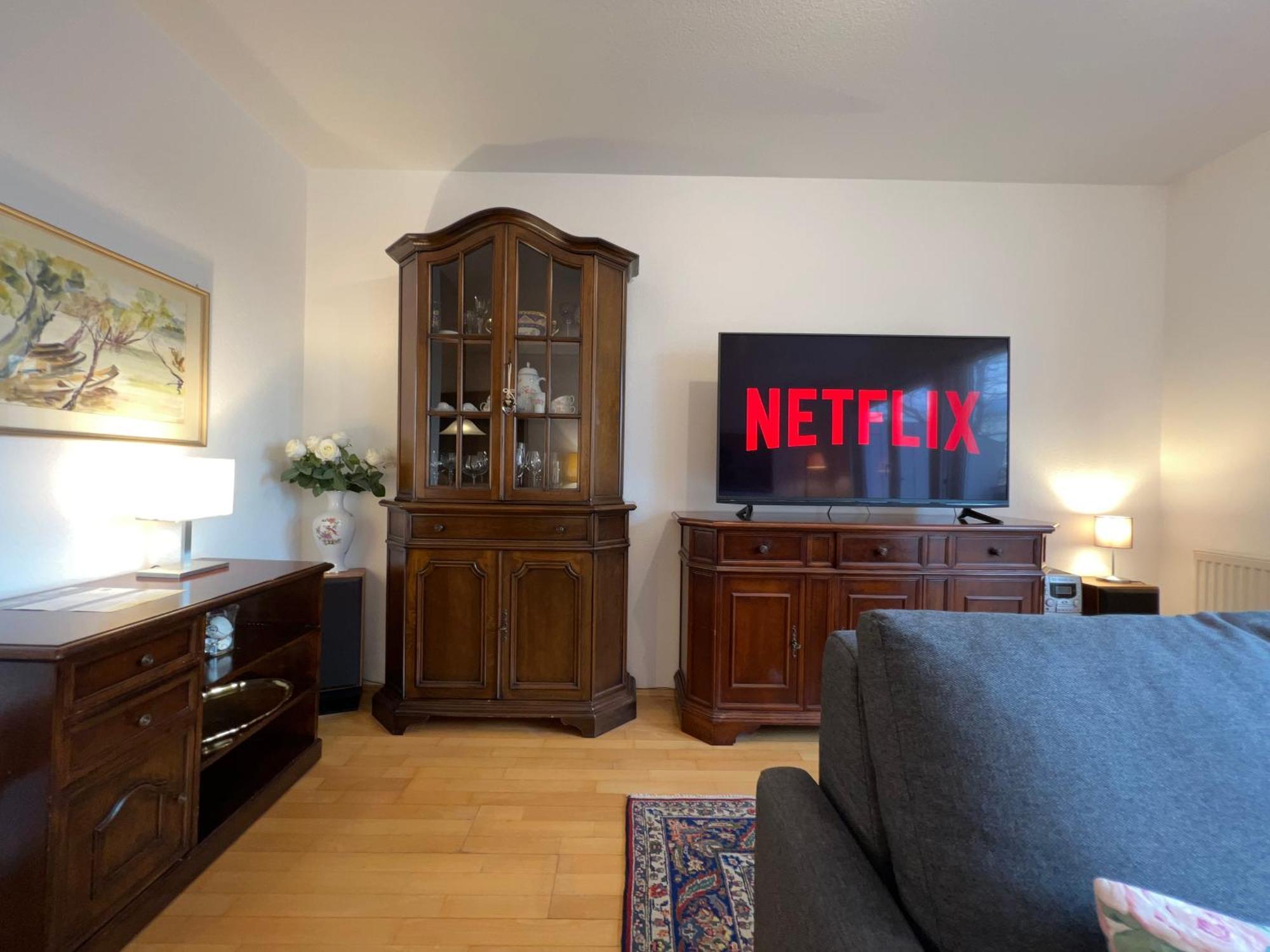Maisonette Penthouse Fuer 8 Personen By Rabe - Free Netflix & Kostenloser Parkplatz & Grosse Terrasse Karlsruhe Ngoại thất bức ảnh